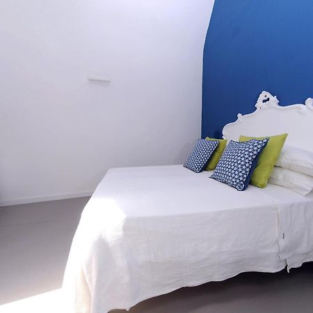 A Casa Di Anna Bed & Breakfast Napoli Bagian luar foto