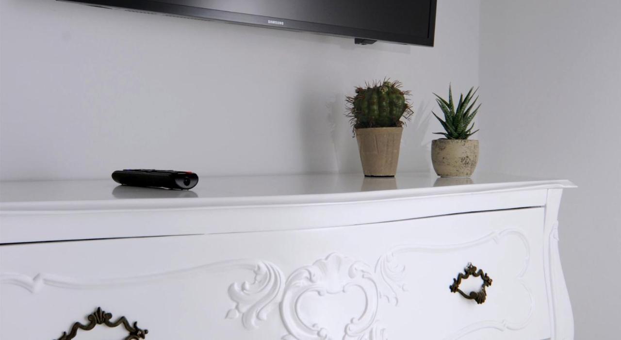 A Casa Di Anna Bed & Breakfast Napoli Bagian luar foto