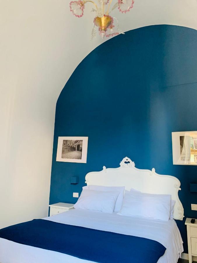 A Casa Di Anna Bed & Breakfast Napoli Bagian luar foto