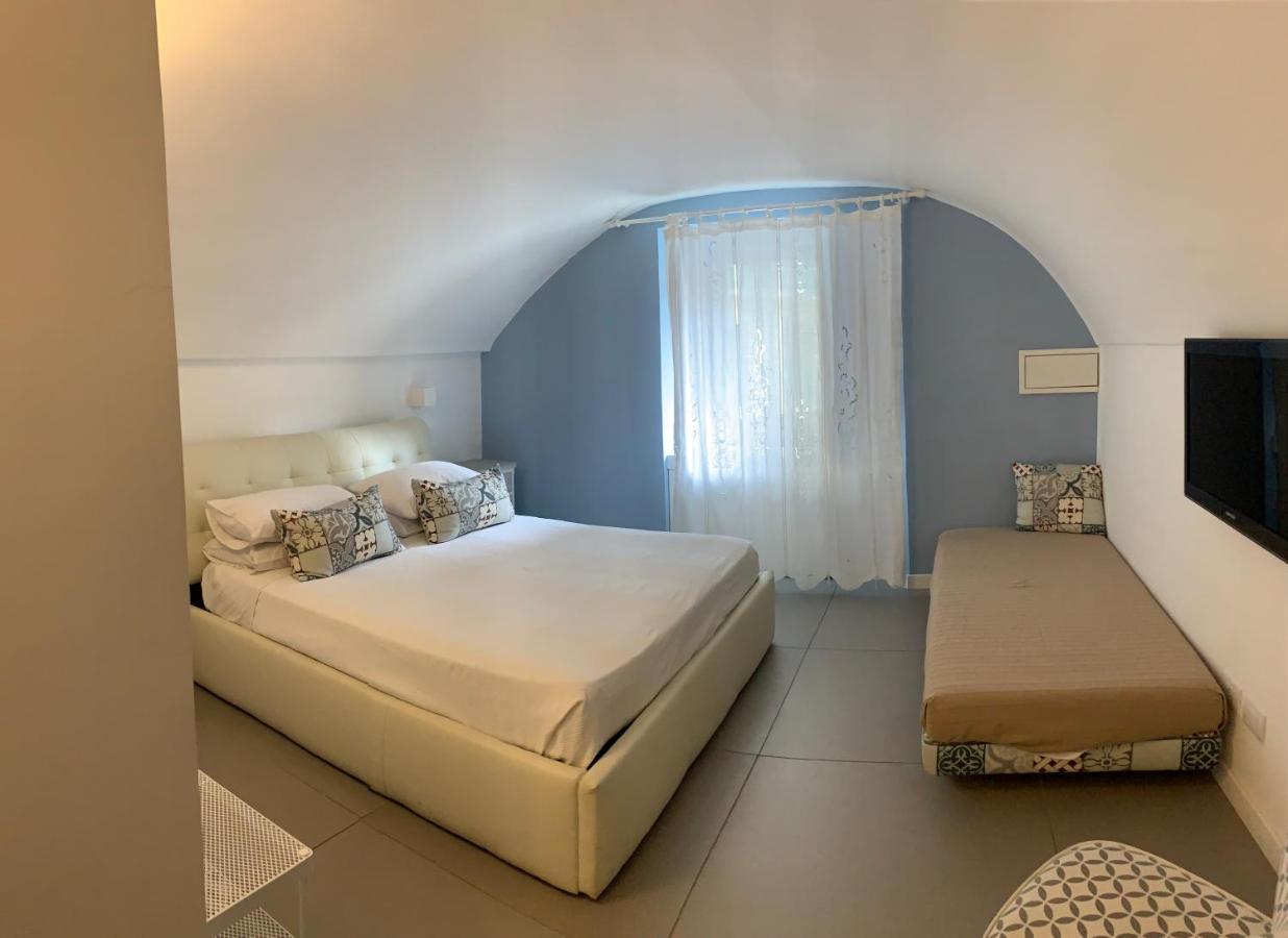 A Casa Di Anna Bed & Breakfast Napoli Bagian luar foto