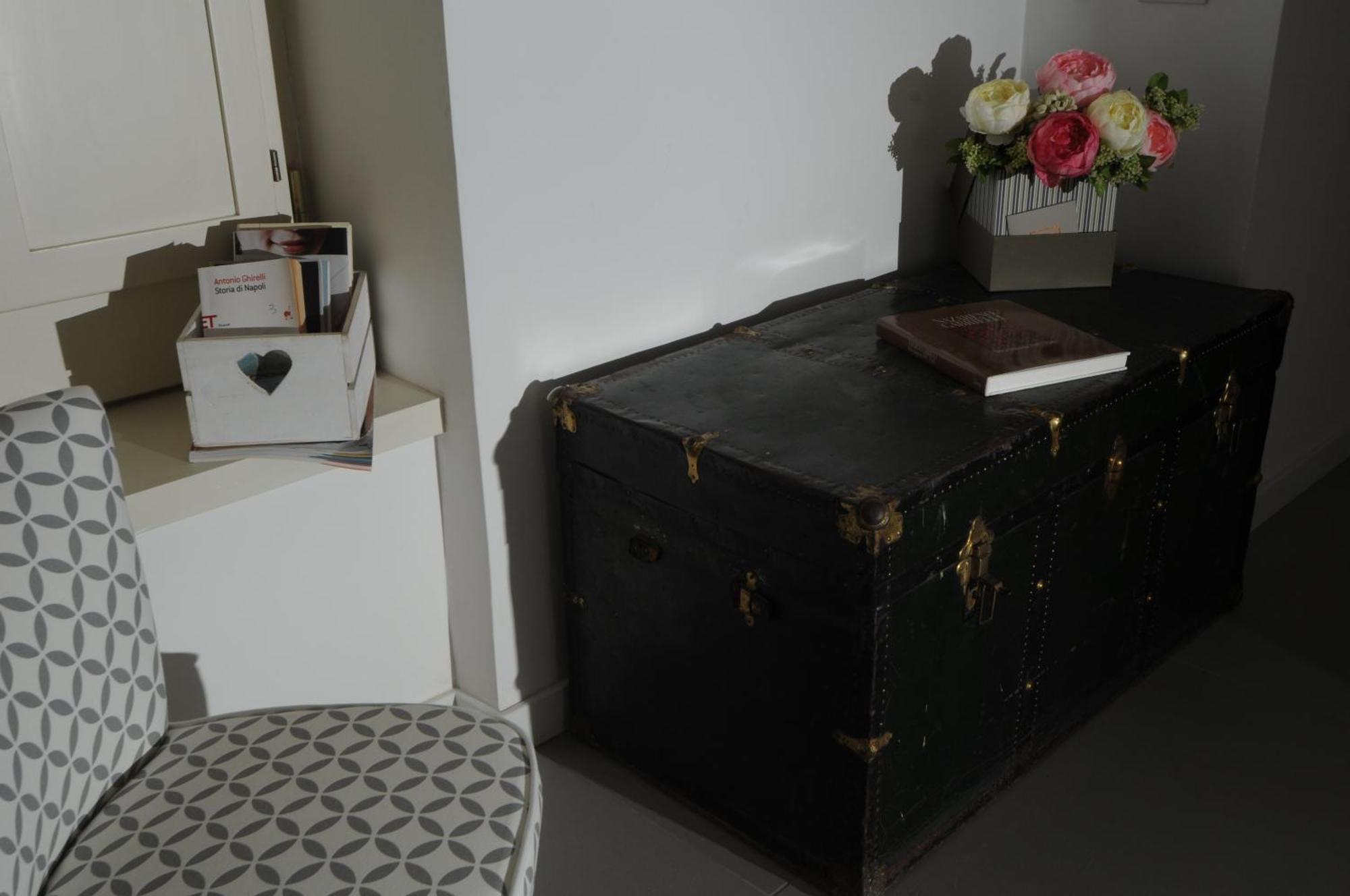 A Casa Di Anna Bed & Breakfast Napoli Bagian luar foto