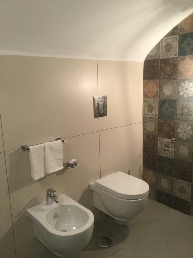 A Casa Di Anna Bed & Breakfast Napoli Bagian luar foto