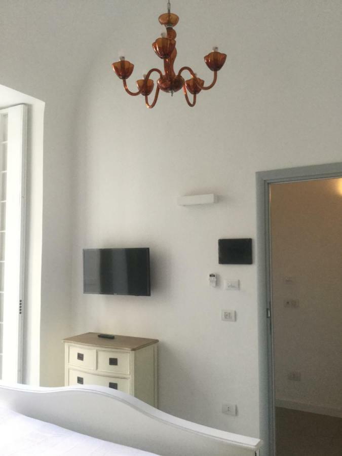 A Casa Di Anna Bed & Breakfast Napoli Bagian luar foto