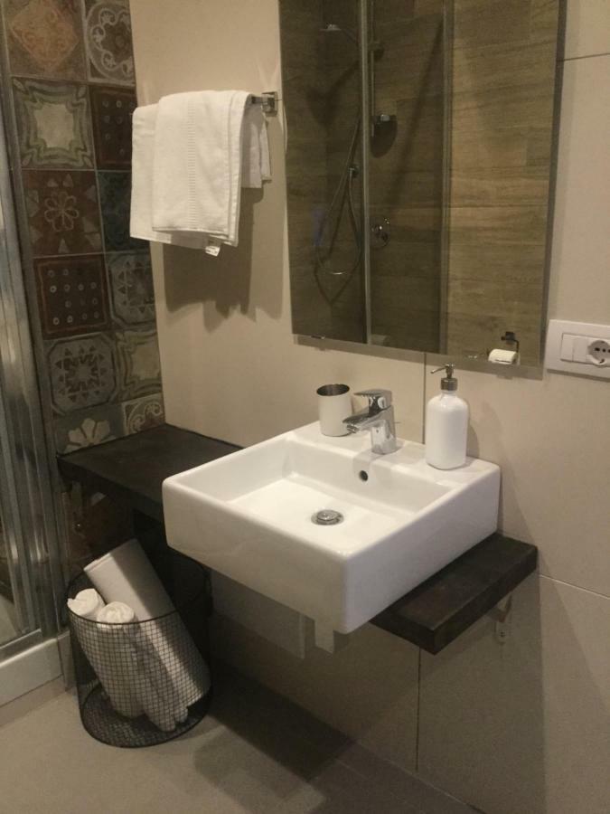 A Casa Di Anna Bed & Breakfast Napoli Bagian luar foto