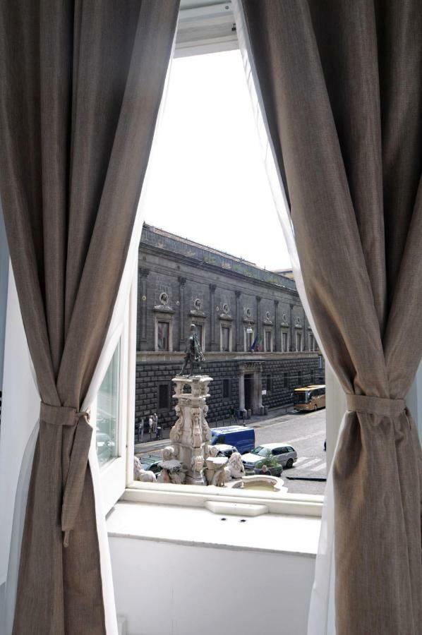 A Casa Di Anna Bed & Breakfast Napoli Bagian luar foto